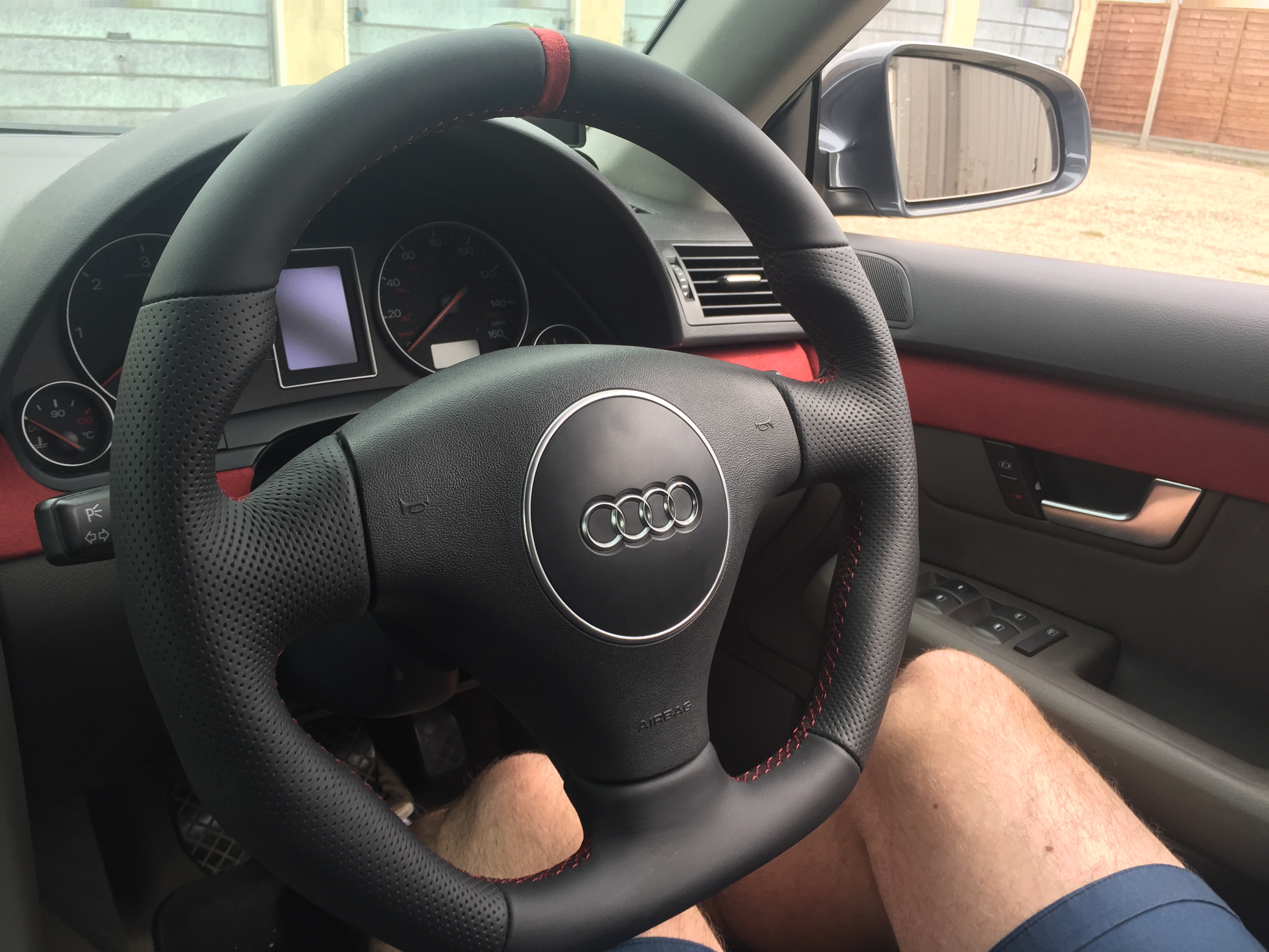 Flat Bottom Audi steering wheel for B6 question | Audi-Sport.net