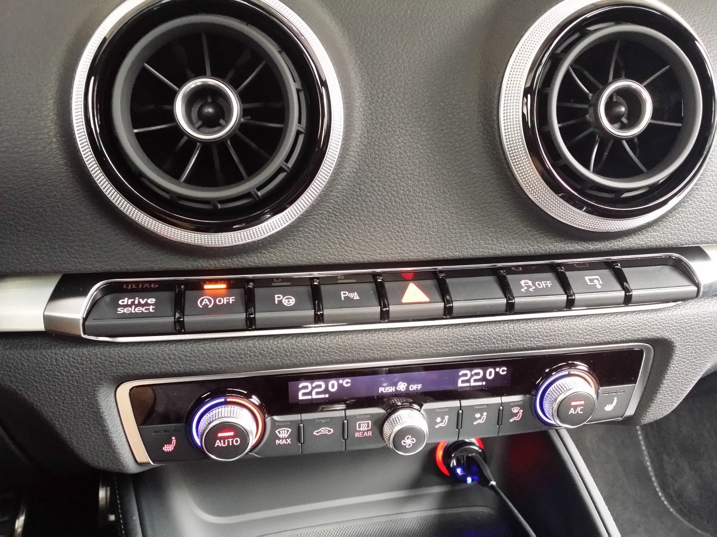 What dash buttons are these? | Audi-Sport.net
