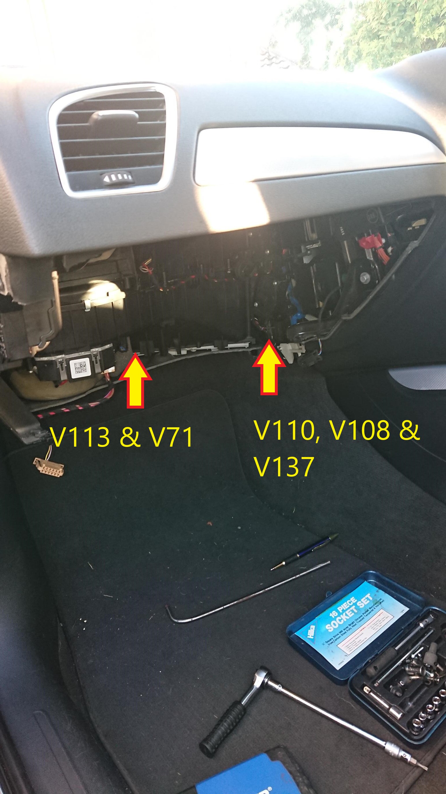 Help Please - V158 Temperature Flap Motor Location with Pics |  Audi-Sport.net