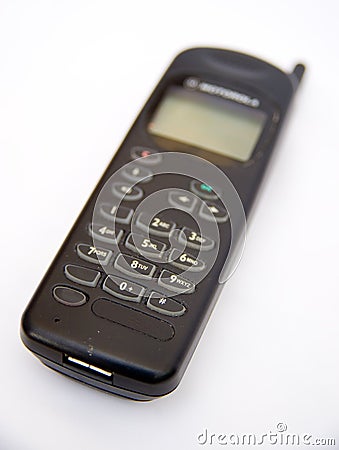 old-mobile-phone-11501581.jpg